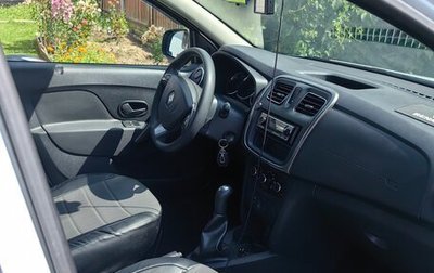 Renault Sandero II рестайлинг, 2015 год, 560 000 рублей, 1 фотография