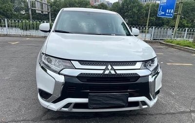 Mitsubishi Outlander III рестайлинг 3, 2023 год, 1 790 008 рублей, 1 фотография