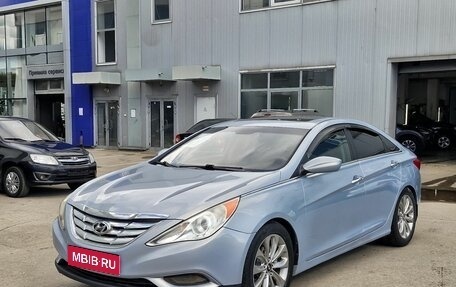 Hyundai Sonata VI, 2010 год, 850 000 рублей, 1 фотография