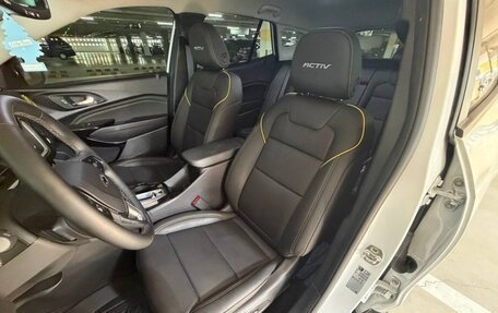 Chevrolet Trax, 2023 год, 1 300 001 рублей, 5 фотография