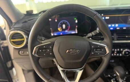 Chevrolet Trax, 2023 год, 1 300 001 рублей, 6 фотография