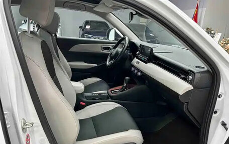 Honda Vezel, 2023 год, 1 742 000 рублей, 10 фотография