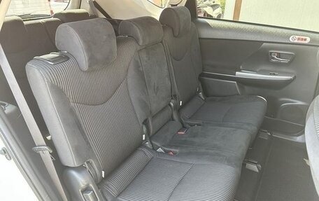 Toyota Prius Alpha I (ZVW40/41), 2021 год, 1 725 000 рублей, 16 фотография