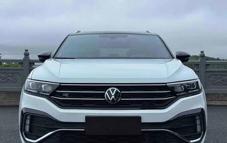 Volkswagen T-Roc I, 2021 год, 1 450 077 рублей, 2 фотография