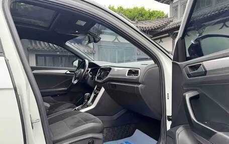 Volkswagen T-Roc I, 2021 год, 1 450 077 рублей, 10 фотография