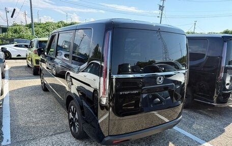 Honda Stepwgn, 2023 год, 1 780 010 рублей, 2 фотография