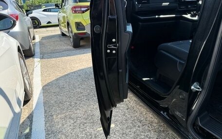 Honda Stepwgn, 2023 год, 1 780 010 рублей, 14 фотография