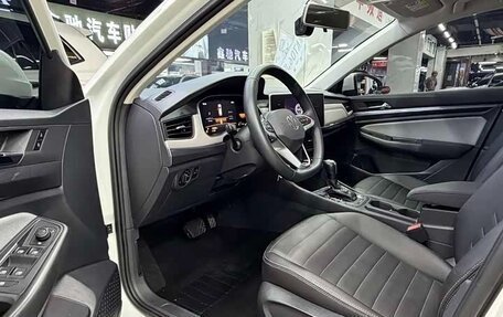 Volkswagen Bora, 2023 год, 1 270 000 рублей, 25 фотография