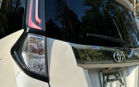 Toyota Roomy I, 2023 год, 990 000 рублей, 6 фотография