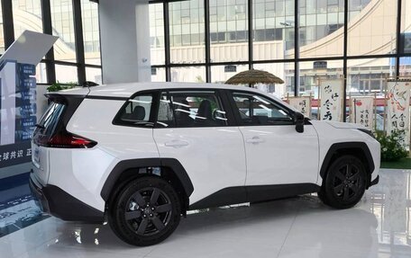 Toyota RAV4, 2026 год, 4 150 000 рублей, 3 фотография