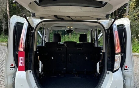 Toyota Roomy I, 2023 год, 990 000 рублей, 15 фотография