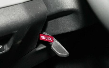 Toyota RAV4, 2026 год, 4 150 000 рублей, 16 фотография