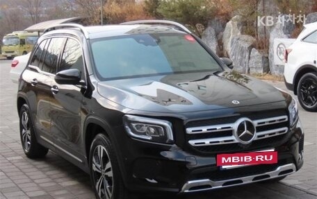 Mercedes-Benz GLB, 2023 год, 2 510 010 рублей, 3 фотография