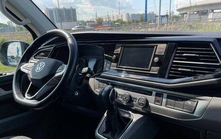 Volkswagen Caravelle T6 рестайлинг, 2021 год, 4 188 000 рублей, 9 фотография