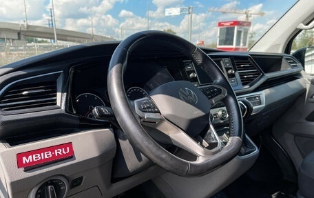 Volkswagen Caravelle T6 рестайлинг, 2021 год, 4 188 000 рублей, 13 фотография