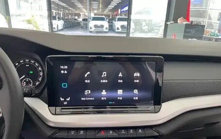 Skoda Octavia IV, 2023 год, 2 590 000 рублей, 9 фотография
