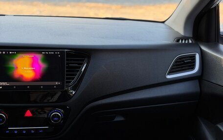 Hyundai Solaris II рестайлинг, 2018 год, 1 415 000 рублей, 7 фотография