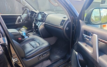 Toyota Land Cruiser 200, 2015 год, 6 000 000 рублей, 7 фотография