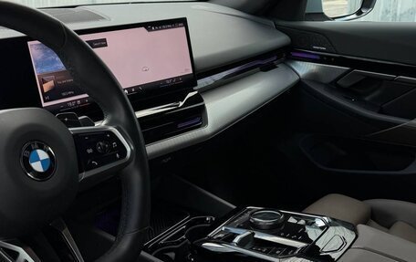 BMW 5 серия, 2024 год, 6 099 000 рублей, 10 фотография