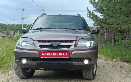 Chevrolet Niva I рестайлинг, 2018 год, 745 000 рублей, 4 фотография