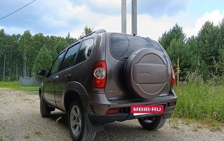 Chevrolet Niva I рестайлинг, 2018 год, 745 000 рублей, 3 фотография