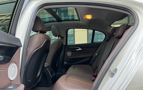 BMW 1 серия, 2023 год, 2 000 000 рублей, 12 фотография