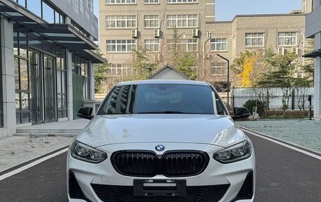BMW 1 серия, 2023 год, 2 000 000 рублей, 2 фотография