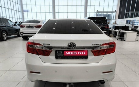 Toyota Camry, 2013 год, 995 000 рублей, 7 фотография