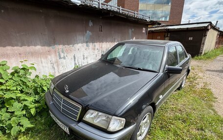 Mercedes-Benz C-Класс, 1998 год, 570 000 рублей, 3 фотография