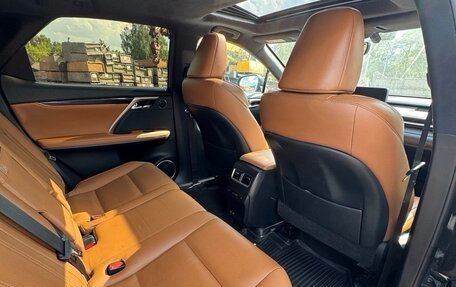 Lexus RX IV рестайлинг, 2019 год, 4 405 000 рублей, 8 фотография