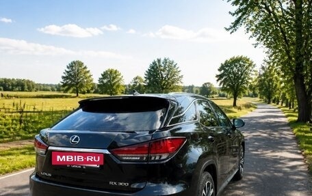 Lexus RX IV рестайлинг, 2019 год, 4 405 000 рублей, 3 фотография