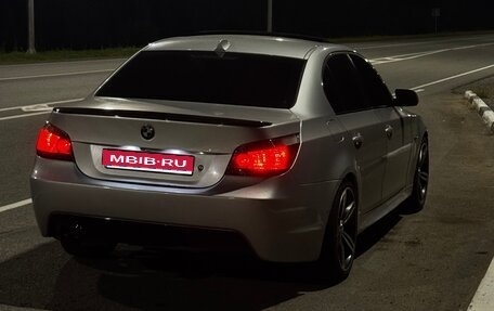BMW 5 серия, 2004 год, 850 000 рублей, 1 фотография