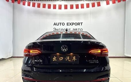 Volkswagen Lavida, 2023 год, 1 950 000 рублей, 2 фотография
