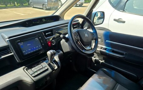 Honda Stepwgn IV, 2015 год, 1 590 000 рублей, 6 фотография