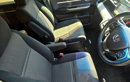 Honda Stepwgn IV, 2015 год, 1 590 000 рублей, 8 фотография