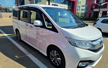 Honda Stepwgn IV, 2015 год, 1 590 000 рублей, 2 фотография