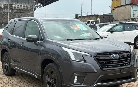 Subaru Forester, 2022 год, 2 430 000 рублей, 3 фотография