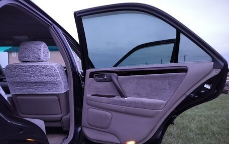 Toyota Crown, 2002 год, 1 250 000 рублей, 36 фотография