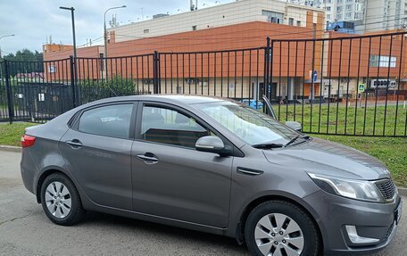 KIA Rio III рестайлинг, 2011 год, 1 200 000 рублей, 2 фотография