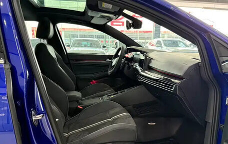 Volkswagen Golf VIII, 2023 год, 2 346 000 рублей, 14 фотография