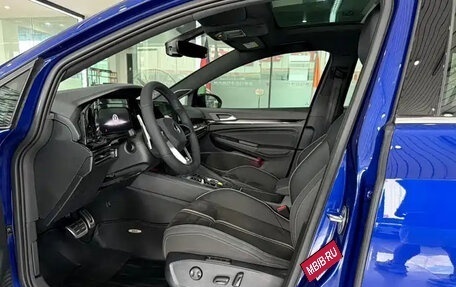Volkswagen Golf VIII, 2023 год, 2 346 000 рублей, 13 фотография