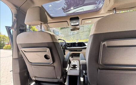 Volkswagen Multivan, 2023 год, 4 515 000 рублей, 14 фотография
