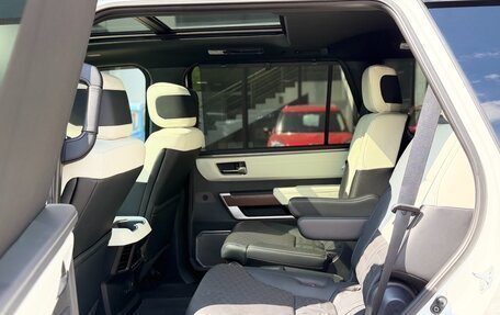 Toyota Sequoia, 2024 год, 12 700 000 рублей, 17 фотография