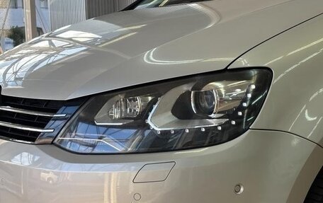 Volkswagen Sharan II, 2013 год, 990 000 рублей, 5 фотография