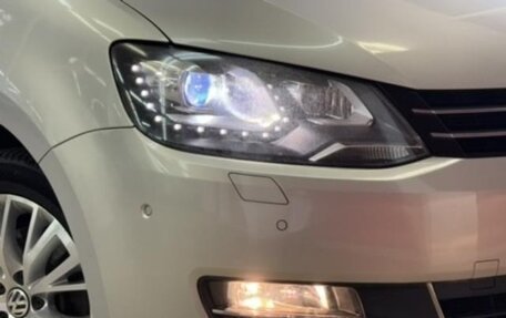 Volkswagen Sharan II, 2013 год, 990 000 рублей, 6 фотография