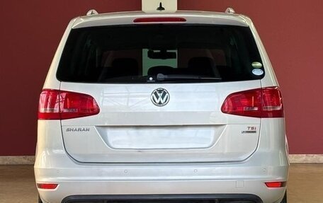 Volkswagen Sharan II, 2013 год, 990 000 рублей, 8 фотография