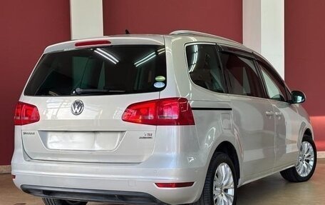 Volkswagen Sharan II, 2013 год, 990 000 рублей, 9 фотография