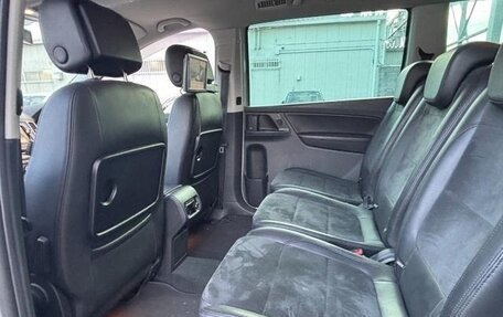 Volkswagen Sharan II, 2013 год, 990 000 рублей, 18 фотография
