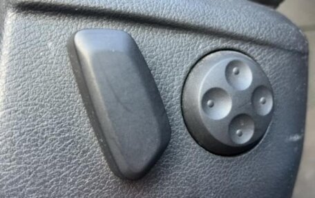 Volkswagen Sharan II, 2013 год, 990 000 рублей, 27 фотография