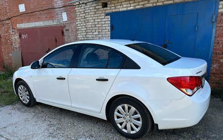 Chevrolet Cruze II, 2011 год, 900 000 рублей, 8 фотография
